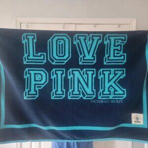 RARE VICTORIAS SECRET VS PINK MONOGRAM BLUE STADIUM BLANKET - NWOT - 54x70